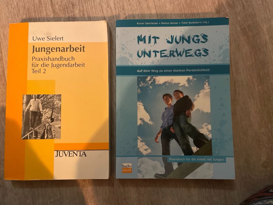 Bücher für die pädagogische Arbeit mit Jungen in Kiel