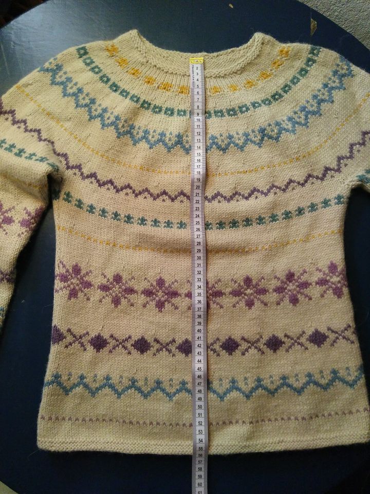 Weicher Wollpullover / Norwegerpullover / Islandpullover in Berlin