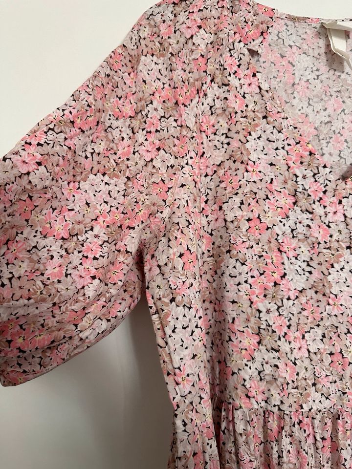 H&M Kleid S Maxikleid midikleid rosa weiß Blümchen Blumen Sommer in Fellbach