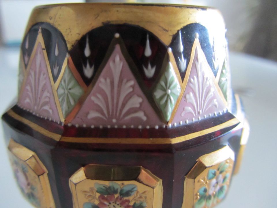 Vase Pokal antik Böhmen in Menden