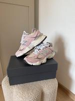 New Balance U9060 Sneaker rosa Größe 40 Neu Hessen - Vöhl Vorschau