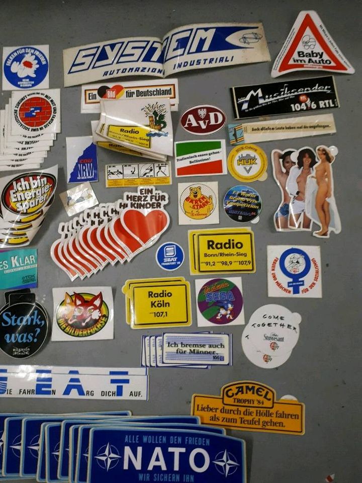 Alte Auto Aufkleber Sticker Decals 80er Jahre in Ruppichteroth