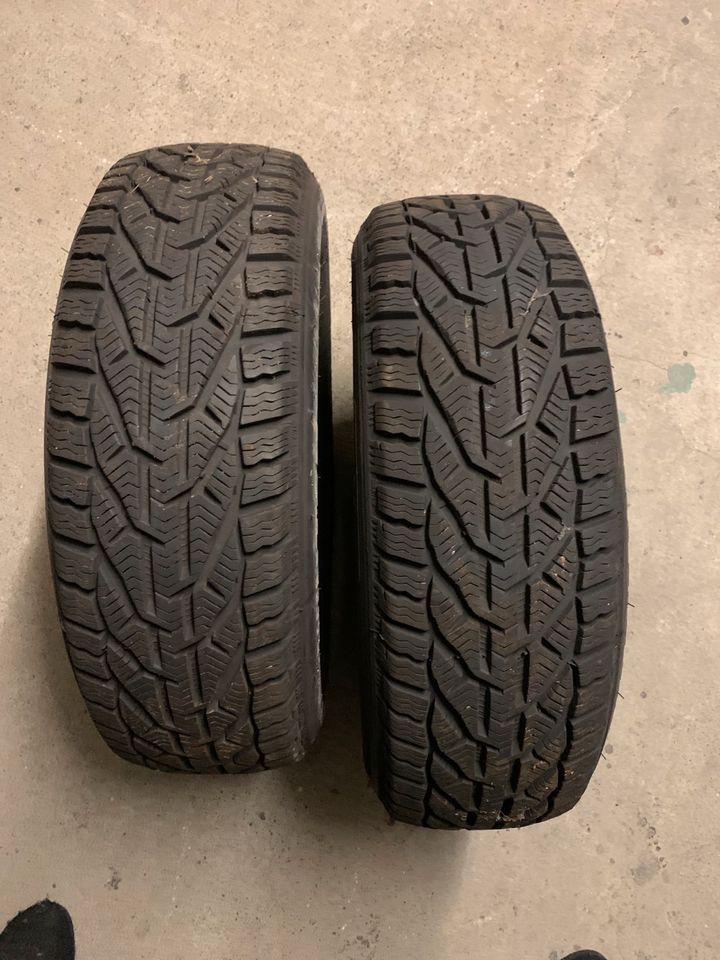 2x 195/65r15 Winterreifen in Kehl