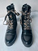 Punker Boots Größe 40,schwarz,glänzend Niedersachsen - Oldenburg Vorschau