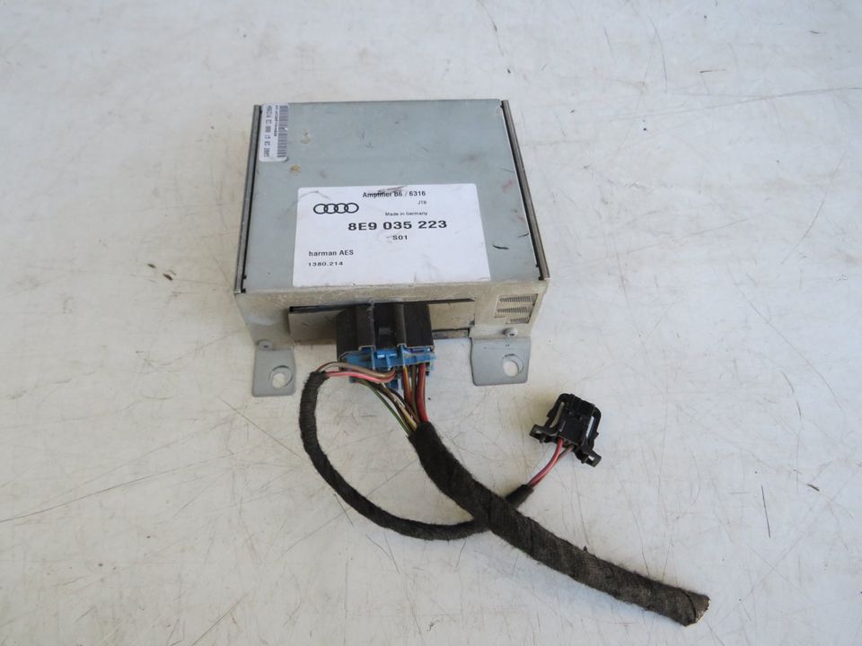 Audi A4 B6 B7 8E Audio Verstärker Amplifier Harman 8E9035223 /D in Bönnigheim