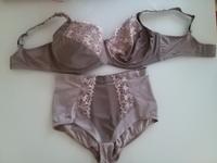 Triumph Set nude Bügel-BH 90 G mit zartrosa Spitzeneinsatz Bayern - Augsburg Vorschau