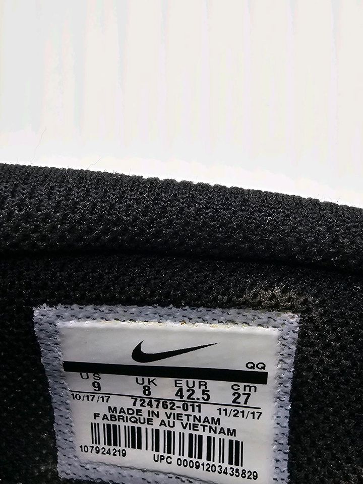 Nike Sneaker neuwertig EUR 42,5 in Aue