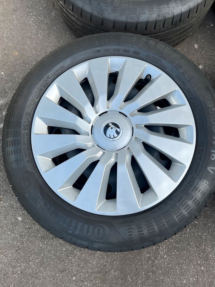 Skoda Octavia Superb Sommerreifen Sommerräder 205/55 R16 Zoll in Solingen