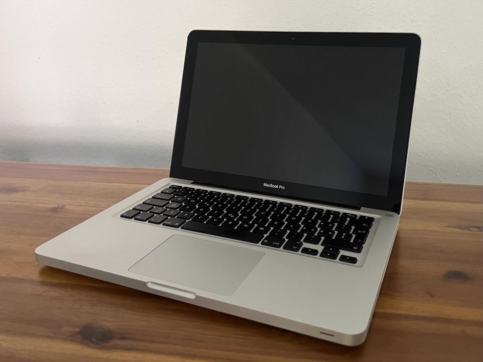 MacBook Pro 13 A1278, i5, 8GB RAM, 256GB SSD in Berlin