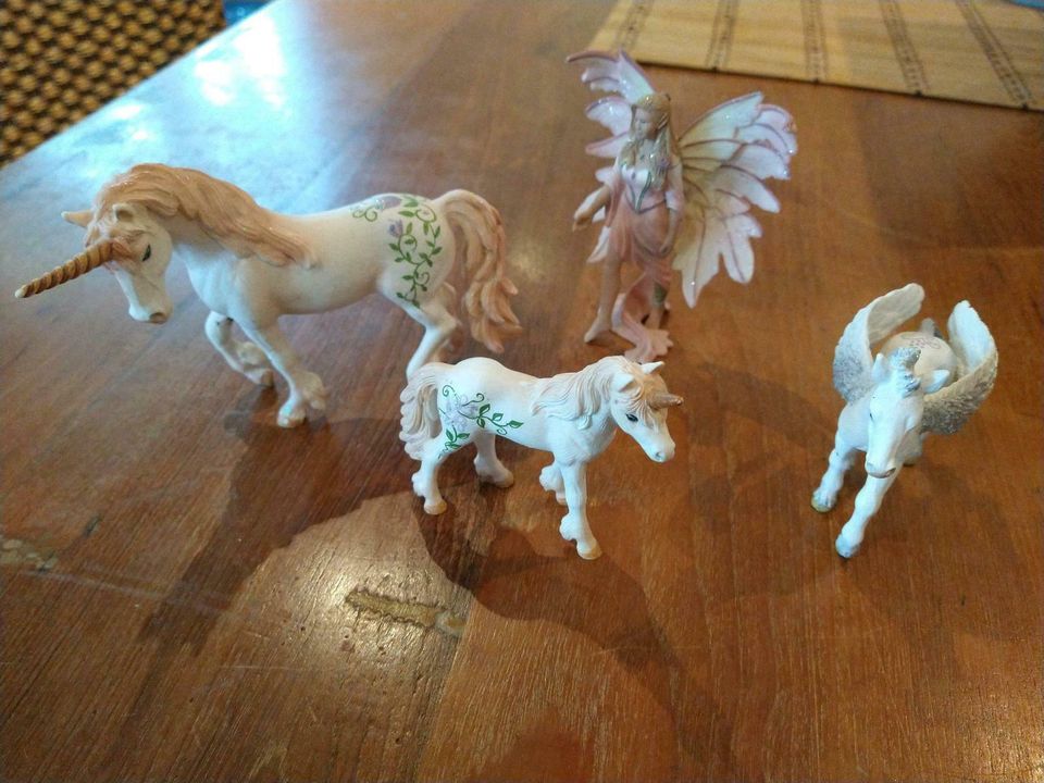 Schleich Figuren Einhorn mit Fohlen, Pegasus Fohlen, Elfe in Herne