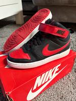 Nike Court Borough MID 2 | Gr. 38 Kiel - Melsdorf Vorschau