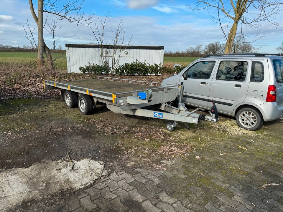 Autotrailer,Autotransporter,Fahrzeugtransporter Blyss 2,7to in Bad Segeberg