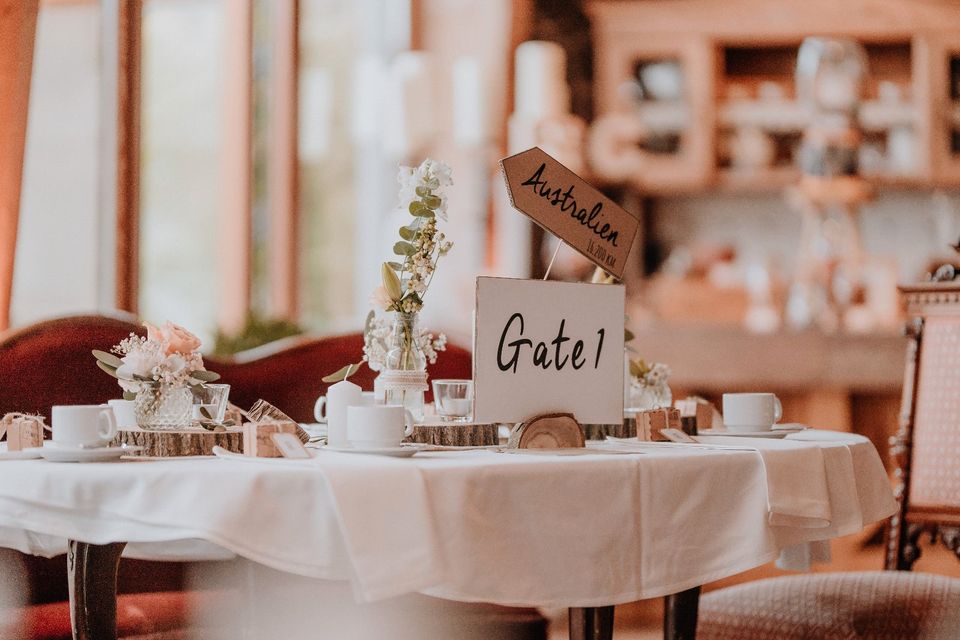 Dekorative Holzscheiben Dekoration für Feiern+Hochzeit in Kevelaer