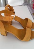 Sandalen High Heels Schuhe gelb beige Gr 40 Berlin - Lichtenberg Vorschau