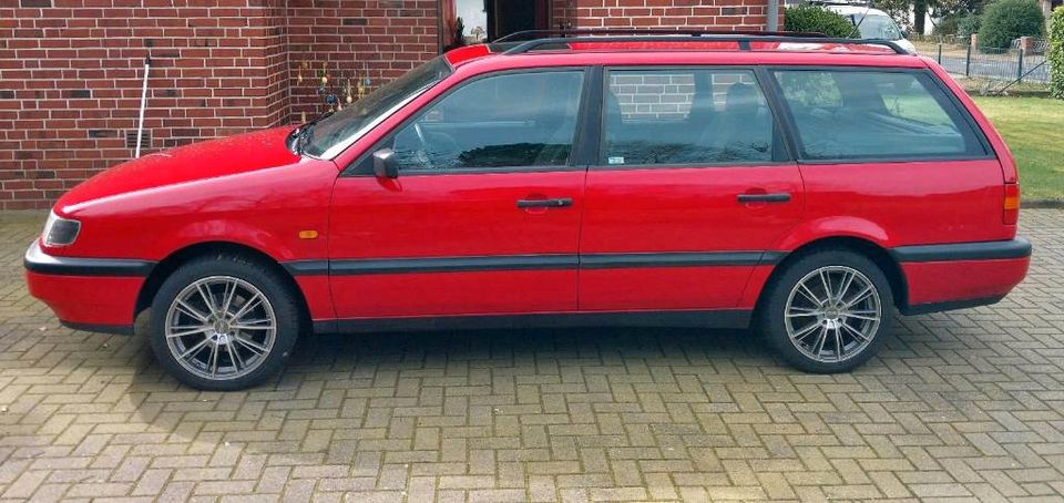 VW PASSAT 35I VARIANT in Oldendorf (Landkreis Stade)