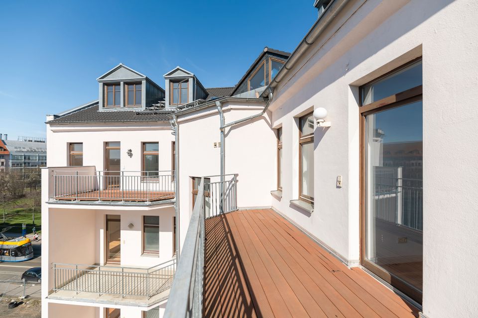 Bezugsfreie, große 3-Zimmerwohnung mit Balkon & Wannenbad - ideal für Paare & Familien in Leipzig