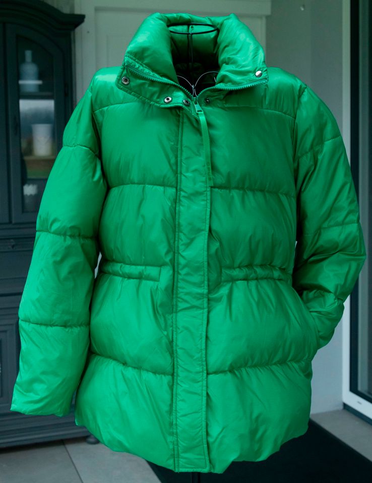 Neuwertig! *OPUS* Eco Daunenjacke Grün Gr. 38 / 40 € 149,- in Reit im Winkl