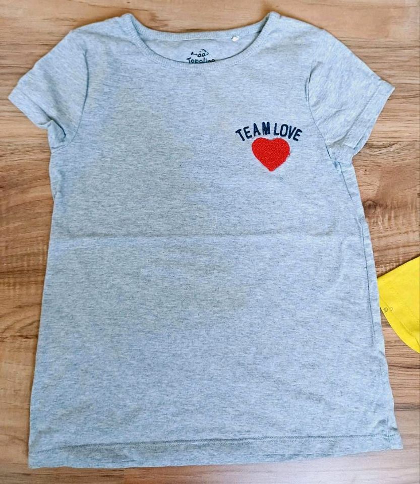 Kinder T-Shirts Größe 104 in Brandenburg an der Havel