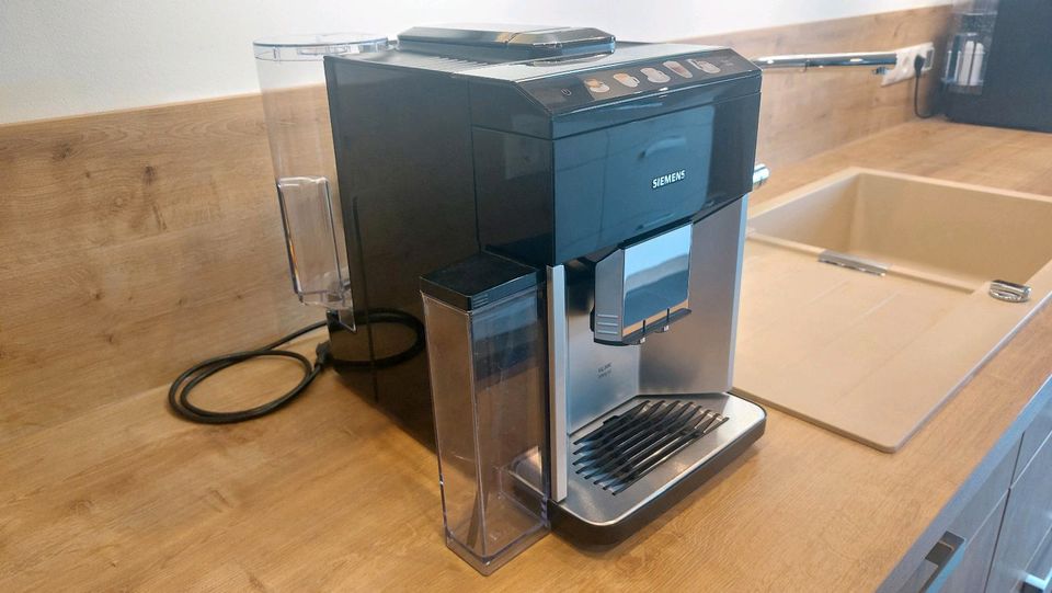 Kaffeevollautomat Siemens EQ500 Integral in Albertshofen