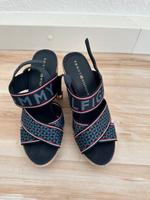 Tommy Hilfiger Schuhe mit Keilabsatz *neu* Köln - Weidenpesch Vorschau