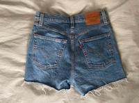 Levis Ribcage Highwaist Hotpants Shorts Jeans Leipzig - Leipzig, Zentrum-Ost Vorschau