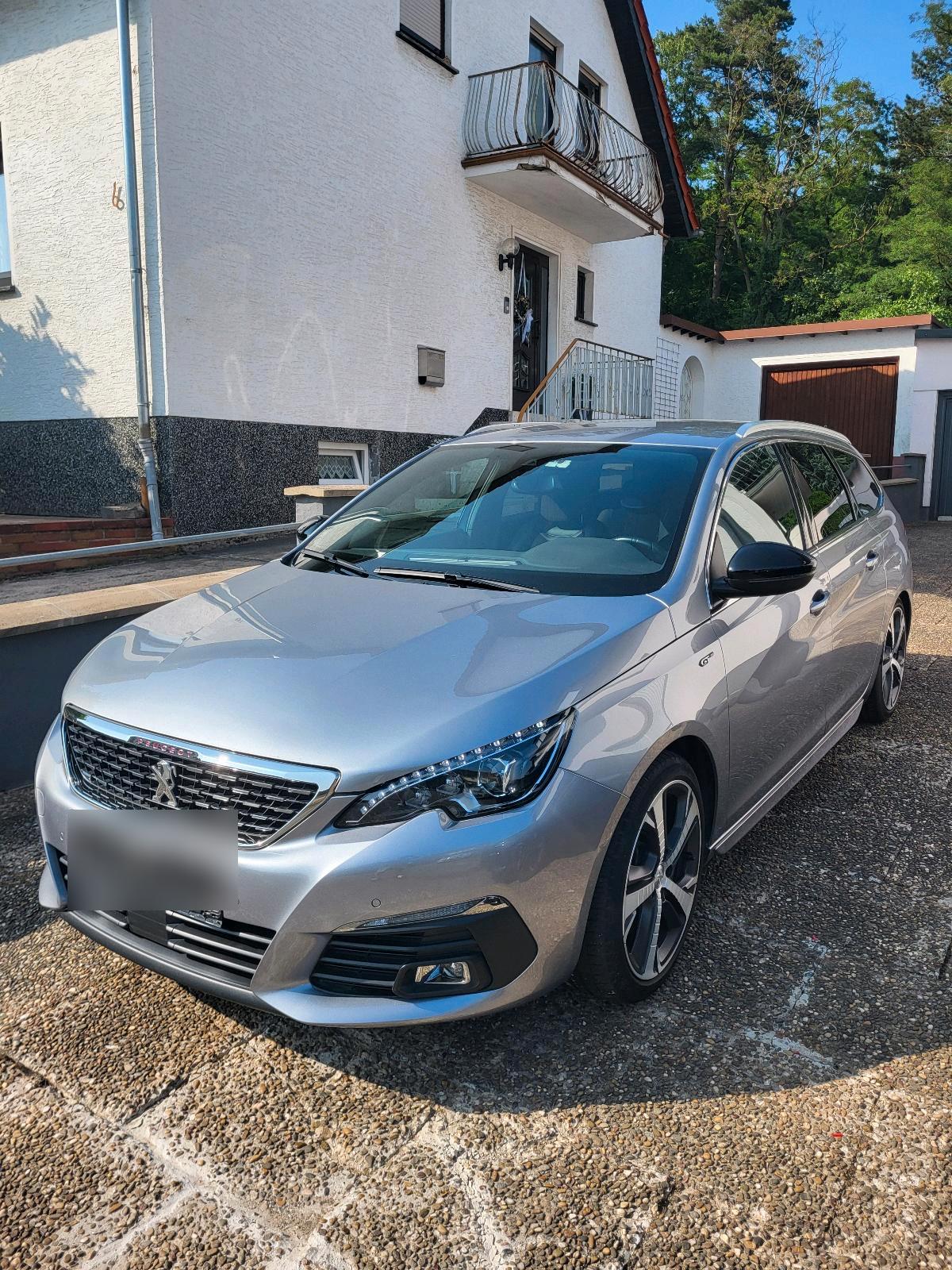 Abbildung des Autos Peugeot 308GT SW- Garant…