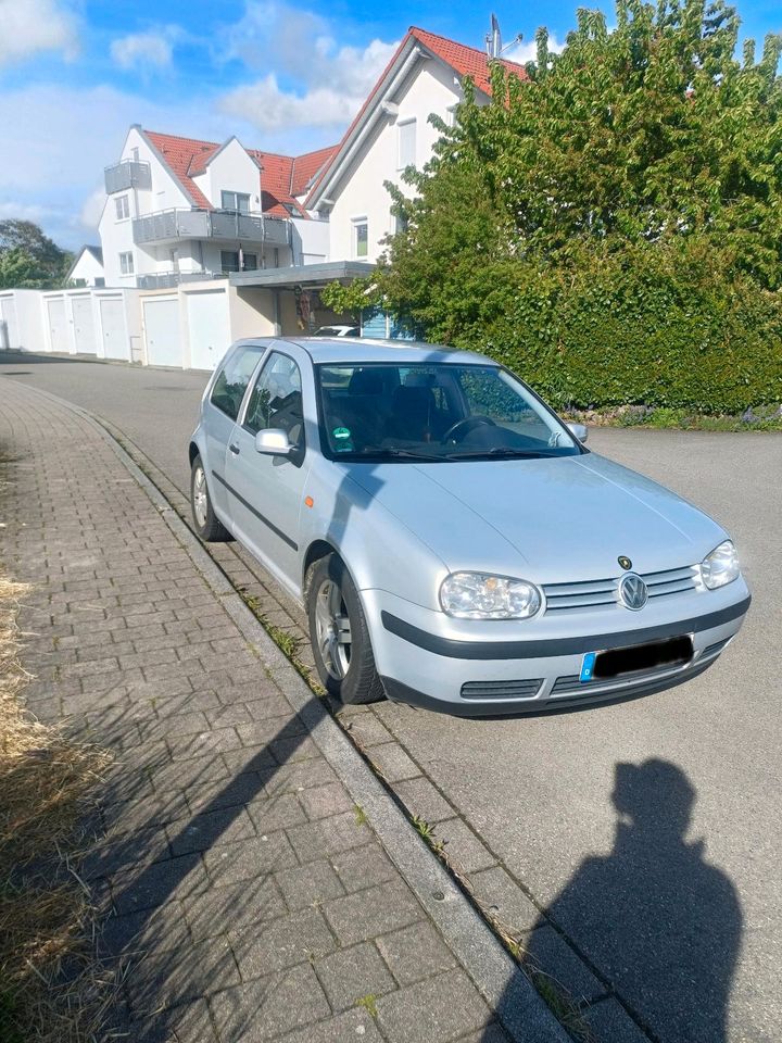 VW Golf 4 , 1,9 TDI , 2. Halter , 17 Monate TÜV, Scheckheft in Gäufelden