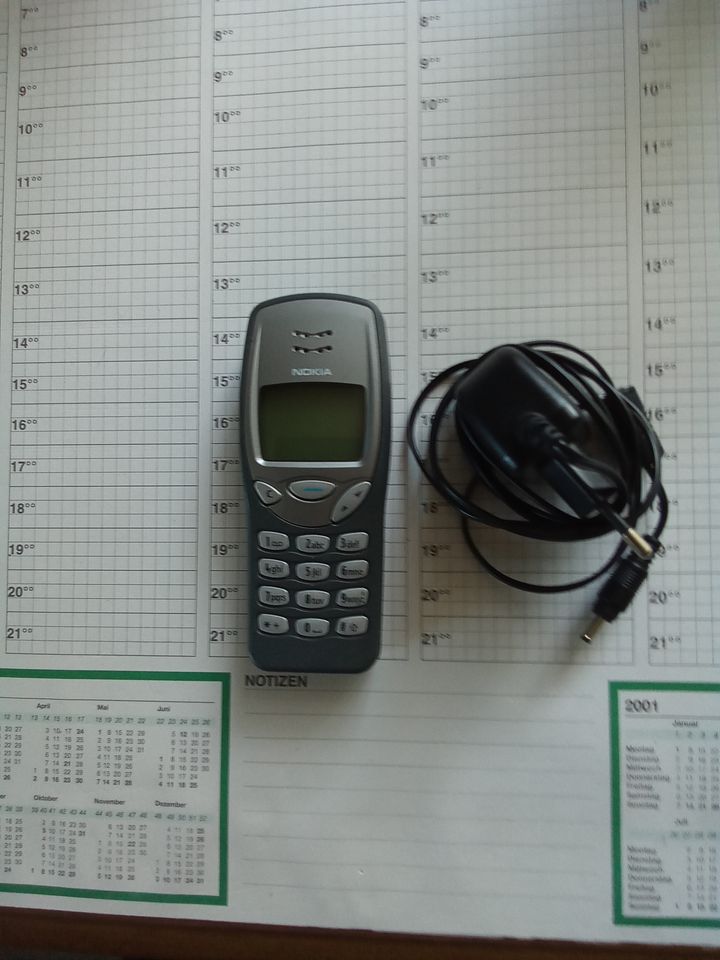 Handy Nokia 3210 in Wurzen