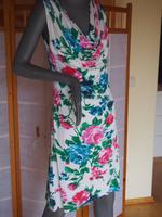 schönes Sommerkleid mit "Wasserfall" Ausschnitt Gr. 36/38 zu verk Bayern - Grassau Vorschau