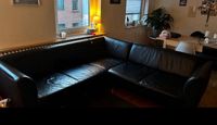 Schwarze Leder Couch zu verschenken Nordrhein-Westfalen - Mönchengladbach Vorschau