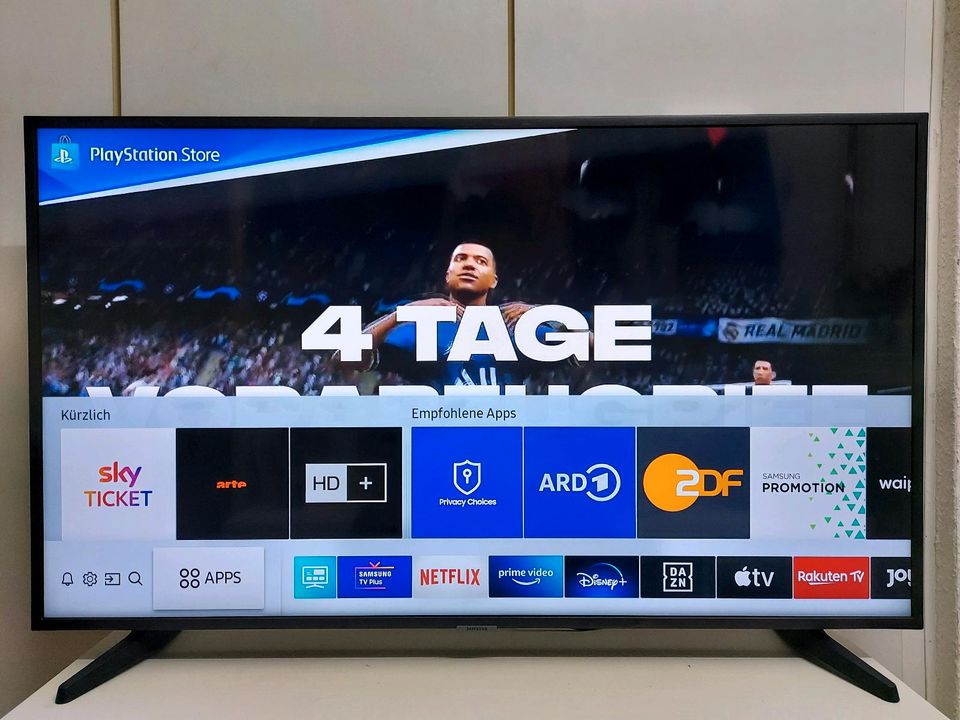 SAMSUNG SLIM FLAT UHD 4K SMART TV 49 ZOLL AIRPLAY WLAN HDR10 in Berlin -  Tempelhof | Fernseher gebraucht kaufen | eBay Kleinanzeigen ist jetzt  Kleinanzeigen