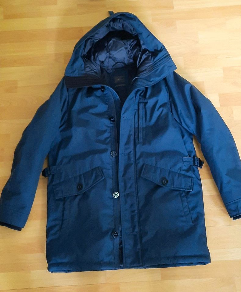 Winter-Jacke mit Kapuze von Zara Man blau XL in Hamburg