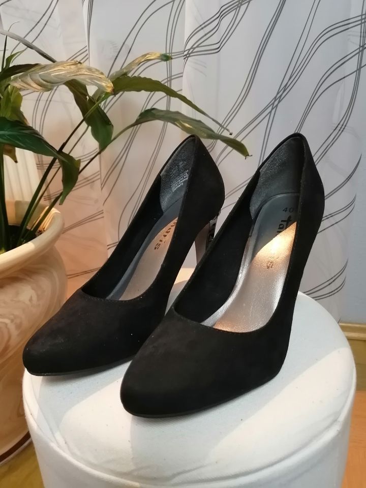 Tamaris Schuhe mit Steinchen in Kirkel