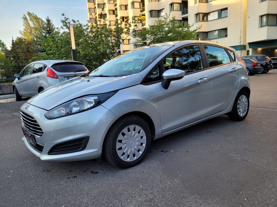 Ford fiesta 2013 1.6 Motor, diesel in Berlin