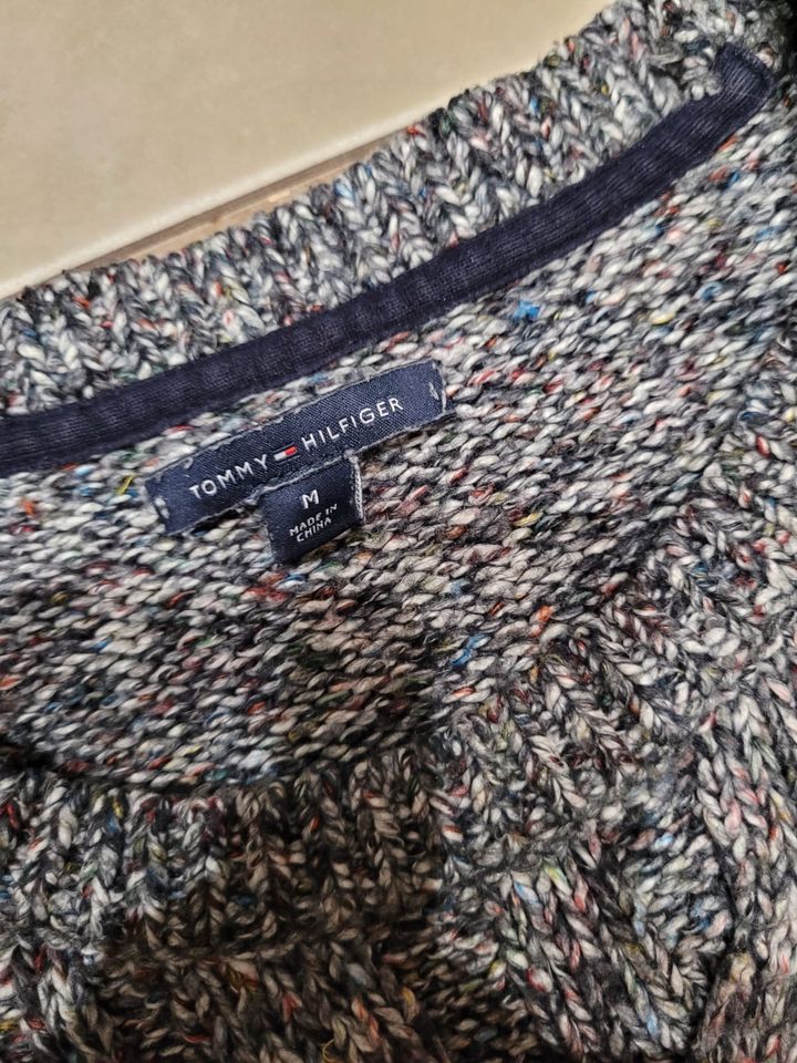 Tommy Hilfiger pullover gr m in Essen