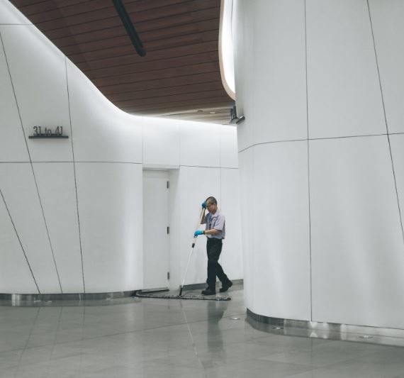 Treppenhausreinigung Unterhaltsreinigung Praxisreinigung Bürorein in Ronnenberg