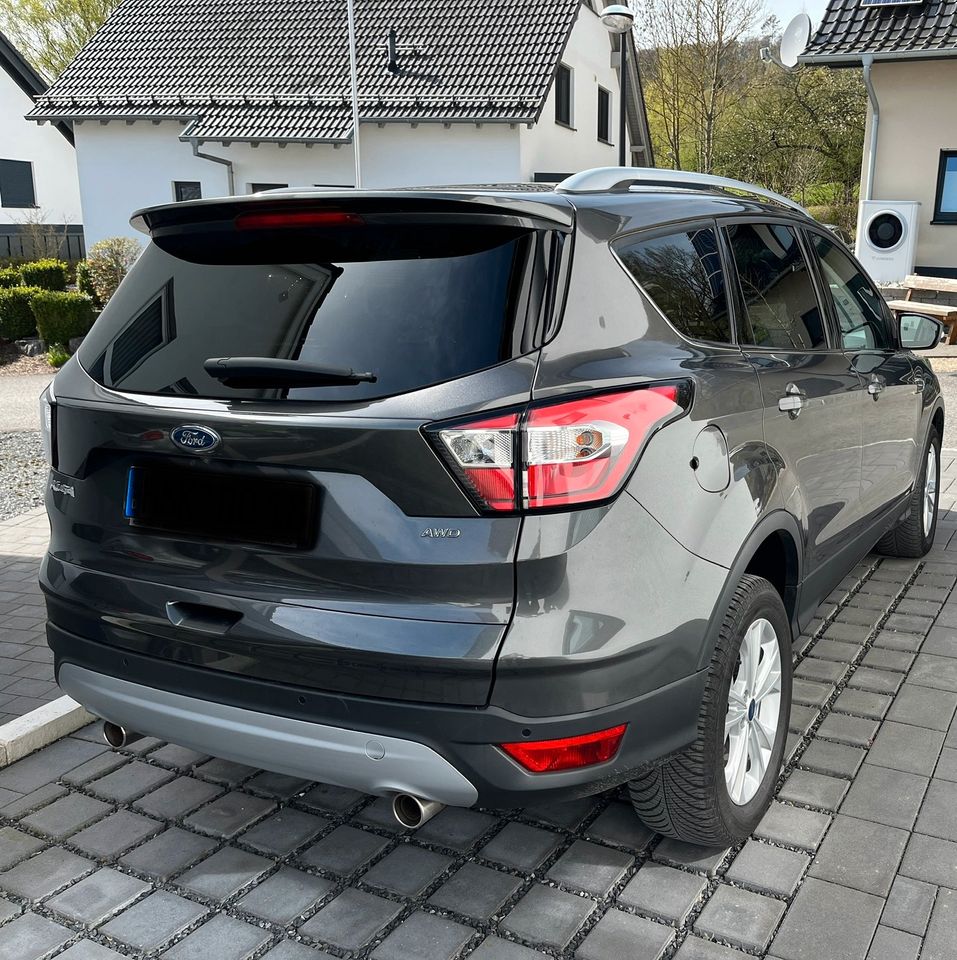 Ford Kuga 1,5 EcoBoost 4x4 129kW Titanium in Arnsberg