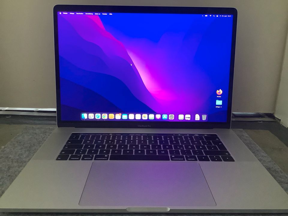 MacBook Pro 15 in Stuttgart