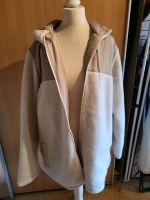 Teddyjacke beige m. sandfarbenem Absatz Bayern - Wackersberg Vorschau