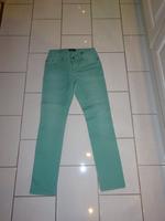 JEANS IN GRÜN, TCHIBO WOMAN, RÖHRENFORM,  GR. 36, NEU! Düsseldorf - Oberbilk Vorschau