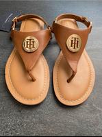 Tommy Hilfiger Sandalen* Gr. 39* Zehentrenner* NEU mit Etikett Köln - Longerich Vorschau