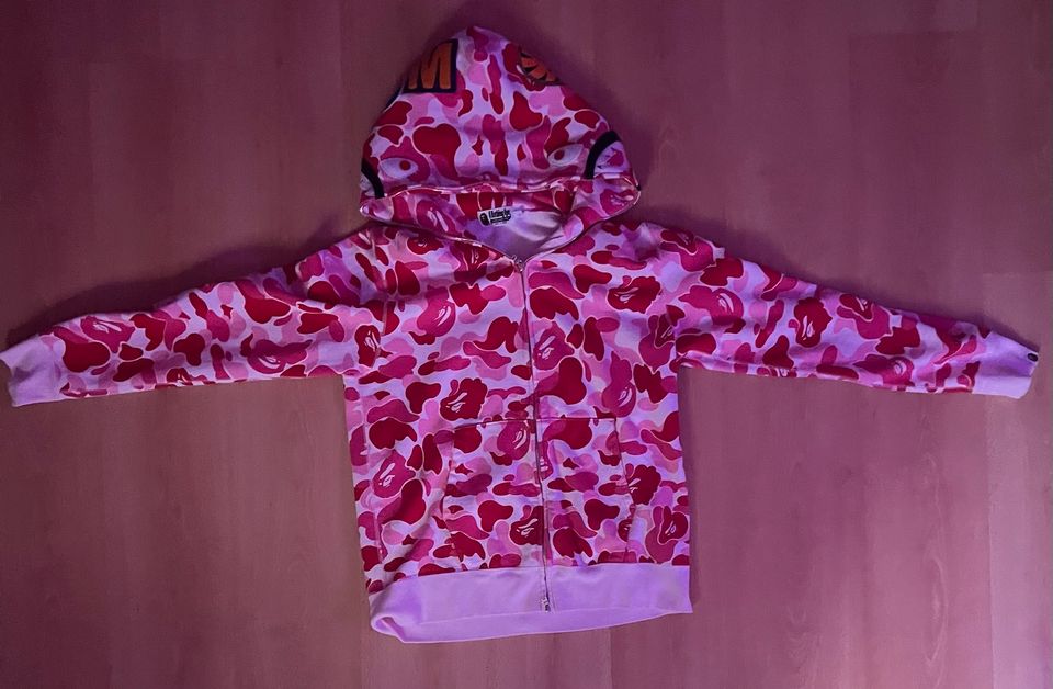 Bape Pink Zipper in Berlin