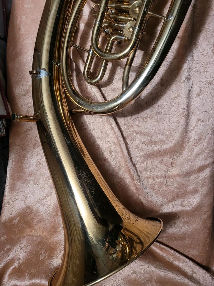 Qualität Tenorhorn Bariton Amati 4Ventile, Koffer Mundstück in Riedenburg