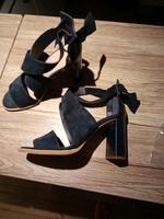 ORIGINAL COS WUNDERSCHÖNE WILDLEDER SCHUHE PUMPS FEIER Berlin - Schöneberg Vorschau