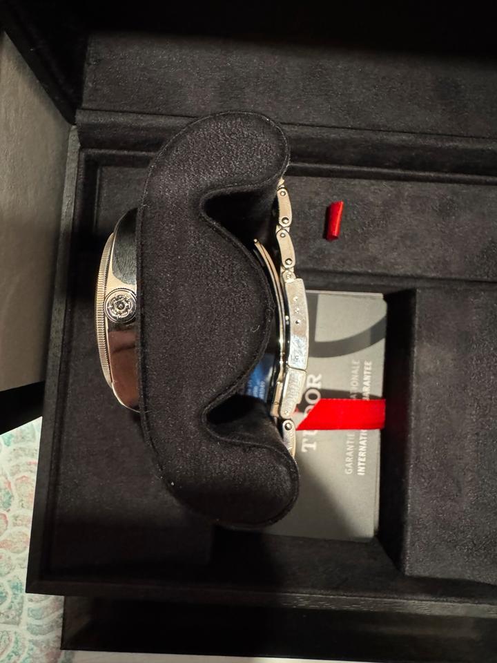 Tudor Black Bay GMT 79830RB aus 07/2023 Full-Set inkl. Rechnung in Offenburg