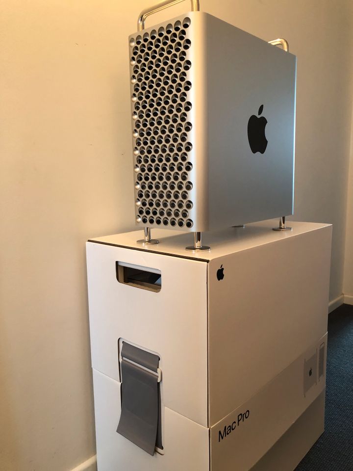 Apple Mac Pro (2019) • 16 Core • 192 GB RAM • 7 TB Speicher in Lütjensee