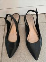 Schwarze Tamaris Schuhe Hessen - Schöffengrund Vorschau