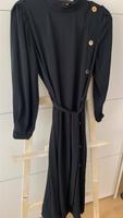Schwarzes Kleid mit Details Gr.S Köln - Widdersdorf Vorschau