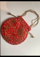 Neu saree Tasche rot original Mitbringsel aus Indien bestickt Niedersachsen - Sarstedt Vorschau