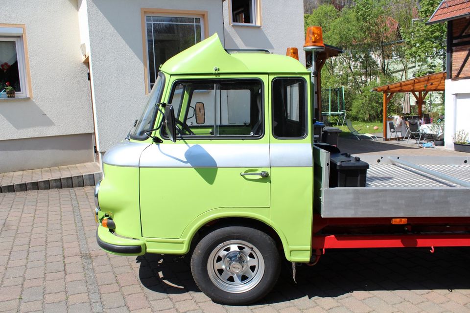 Barkas B1000 3-Achser Abschleppwagen in Luisenthal